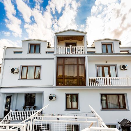 Elia Palace Hotel Tbilisi Bagian luar foto