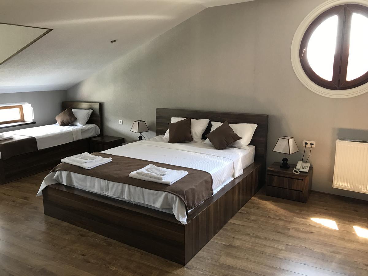 Elia Palace Hotel Tbilisi Bagian luar foto