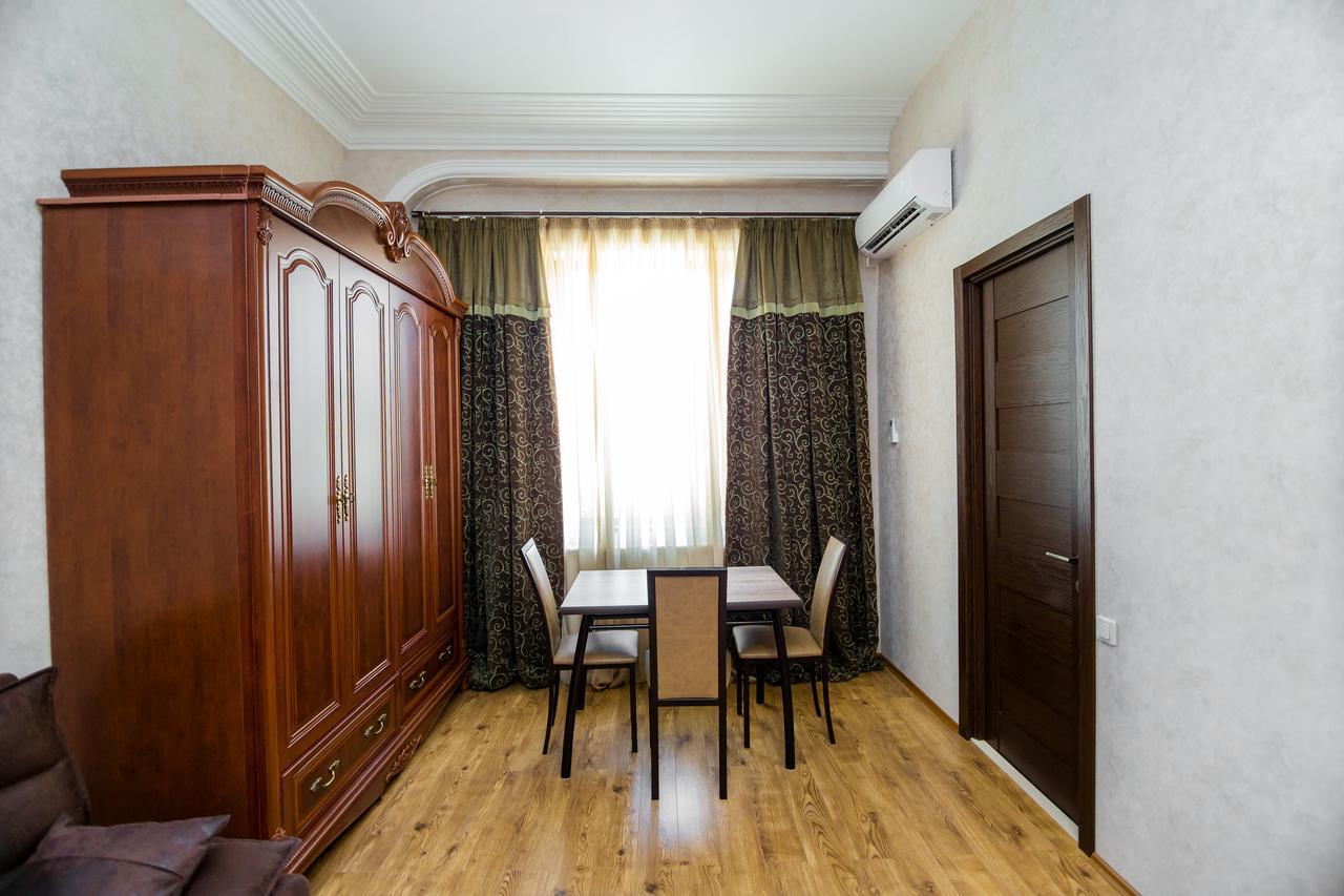Elia Palace Hotel Tbilisi Bagian luar foto