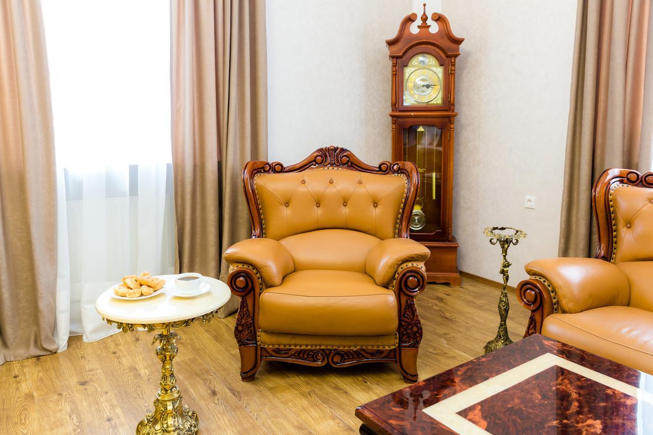 Elia Palace Hotel Tbilisi Bagian luar foto