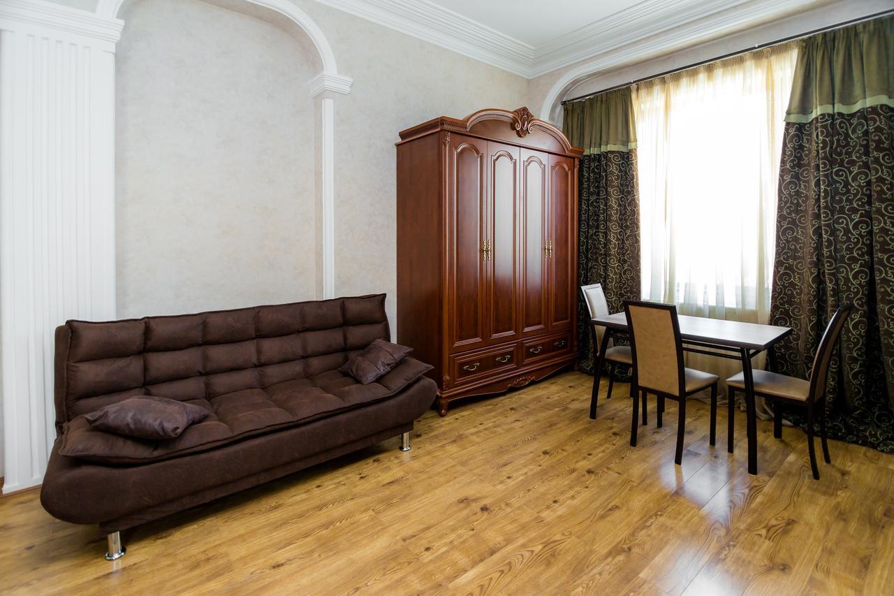 Elia Palace Hotel Tbilisi Bagian luar foto