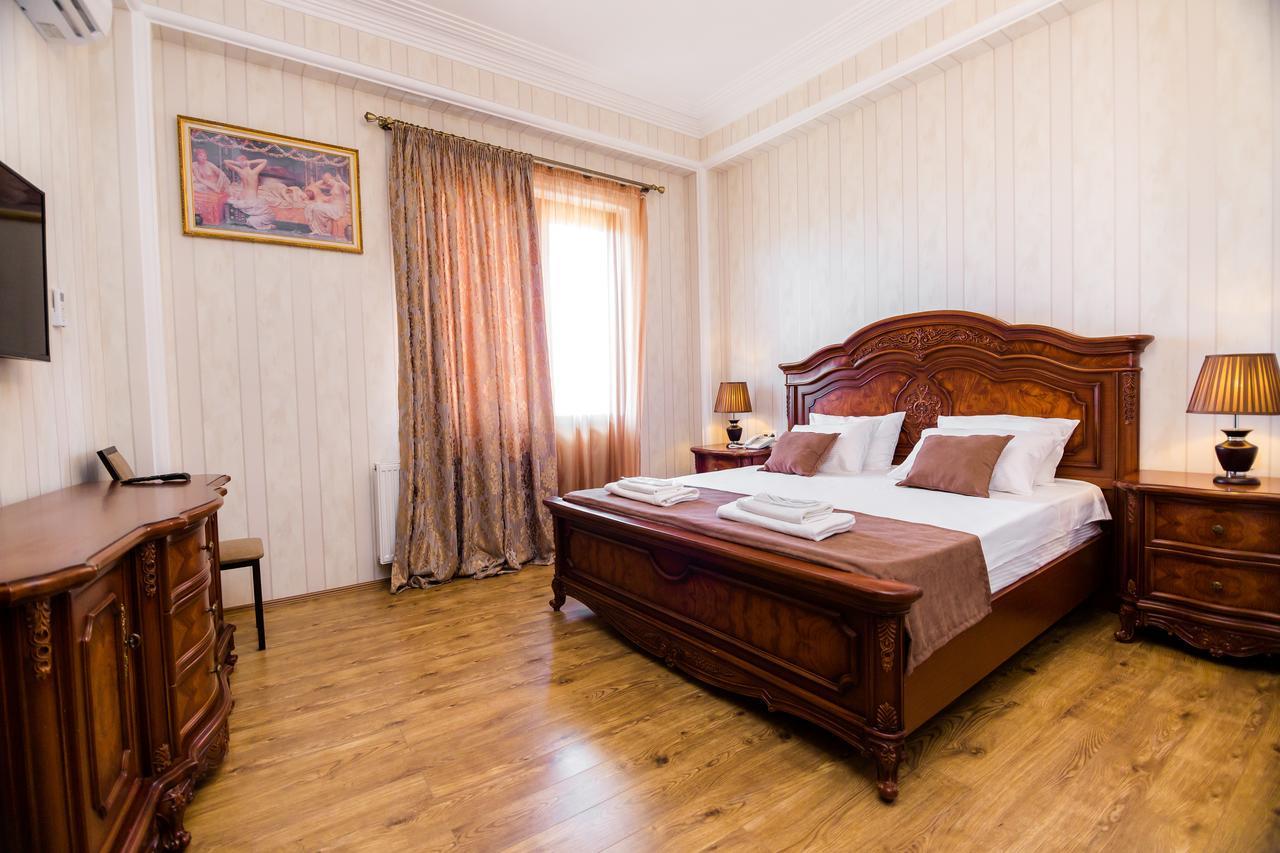 Elia Palace Hotel Tbilisi Bagian luar foto